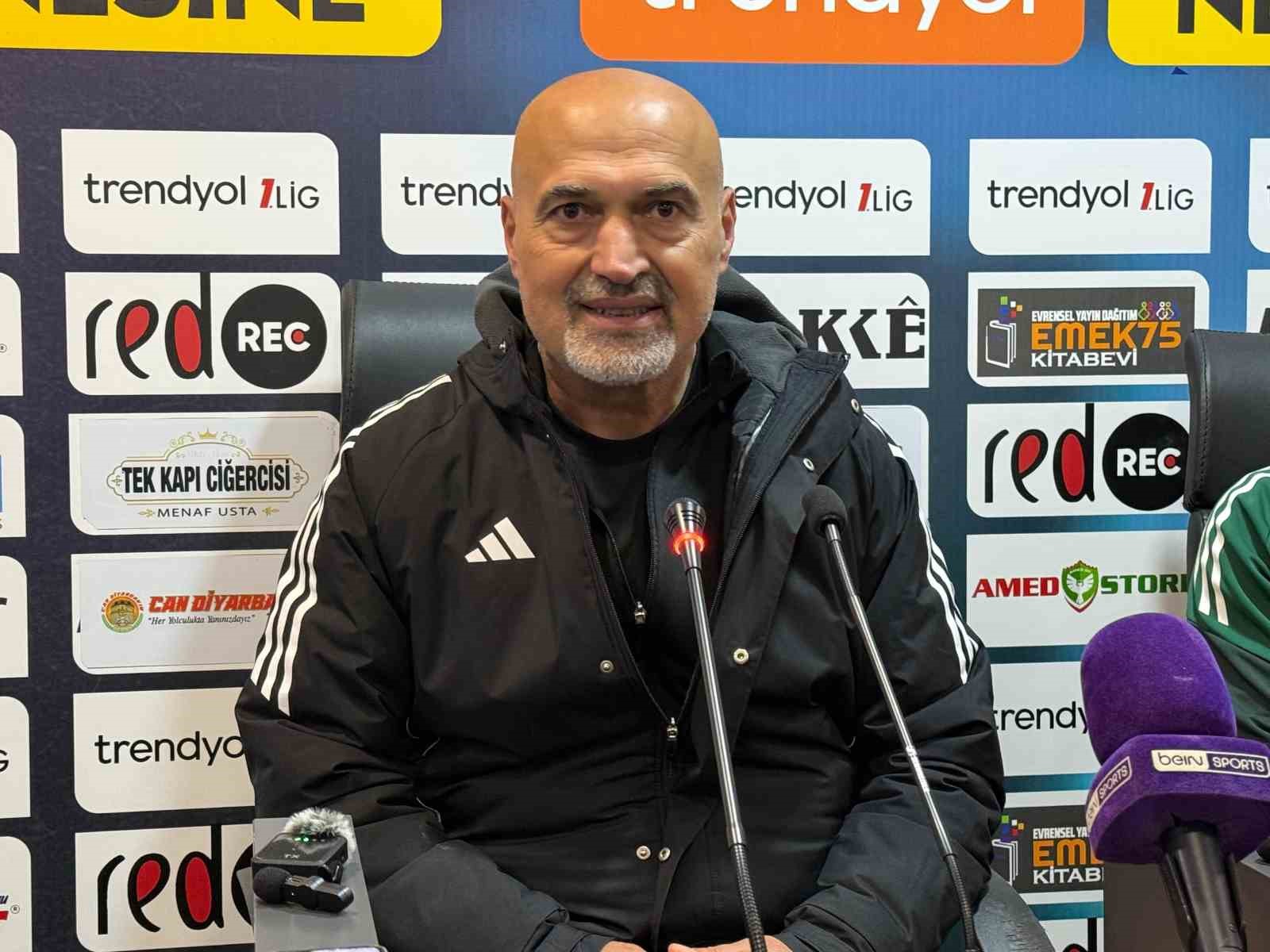 Amed Sportif Faaliyetler-Ümraniyespor maçının ardından
Amed Sportif Faaliyetler-Ümraniyespor maçının ardından