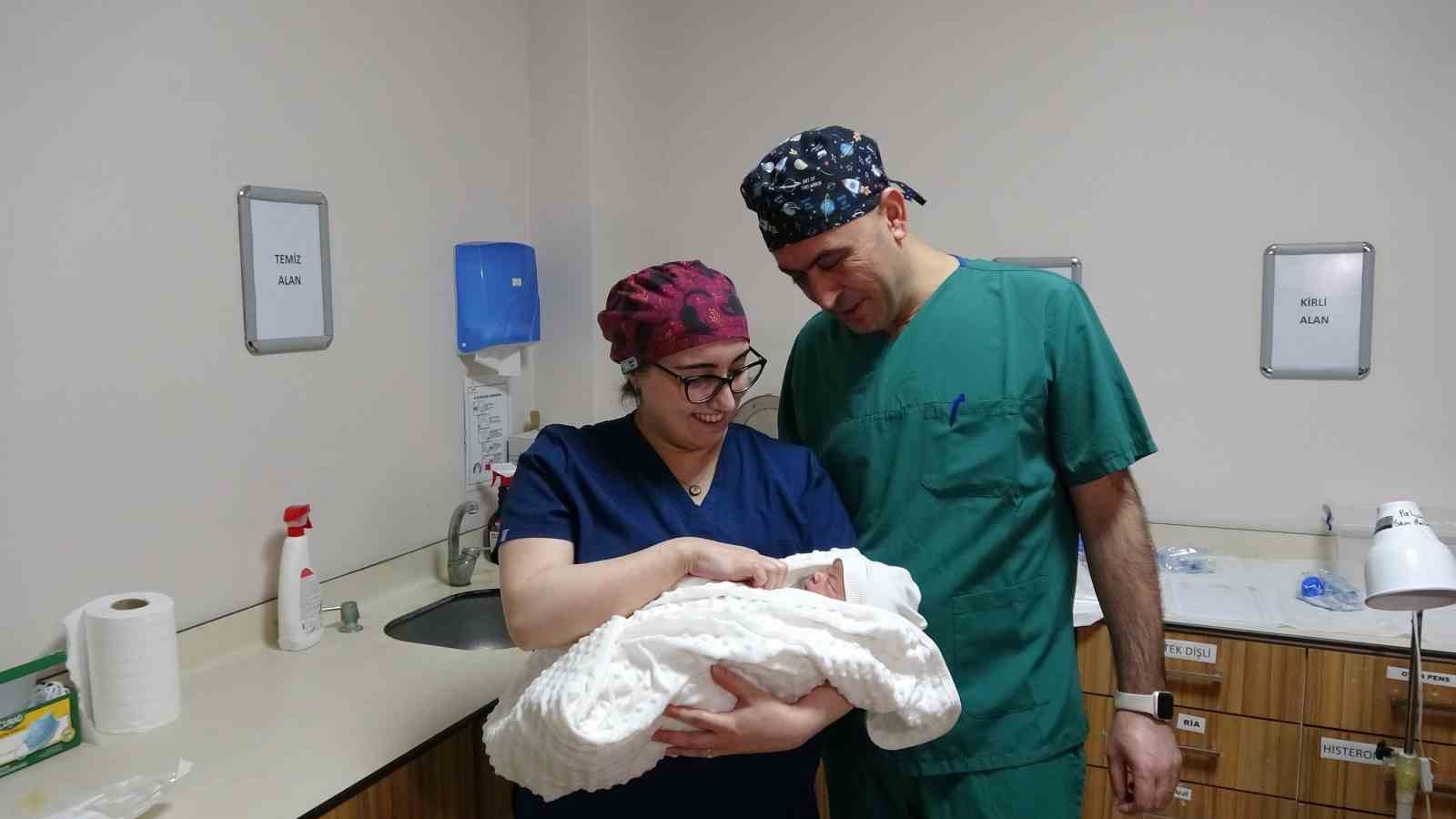 Ameliyathanede başlayan aşk evlilikle taçlandı
