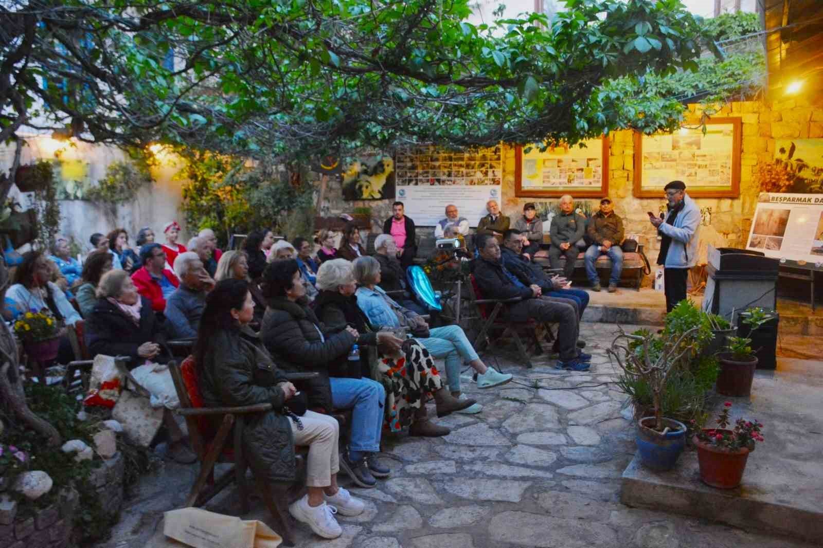 Ameliyathaneden okyanusa uzanan hikaye Kuşadası’nda anlatıldı
