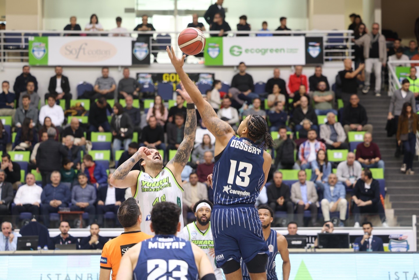 Anadolu Efes galibiyeti Merkezefendi’de yüzleri güldürdü
