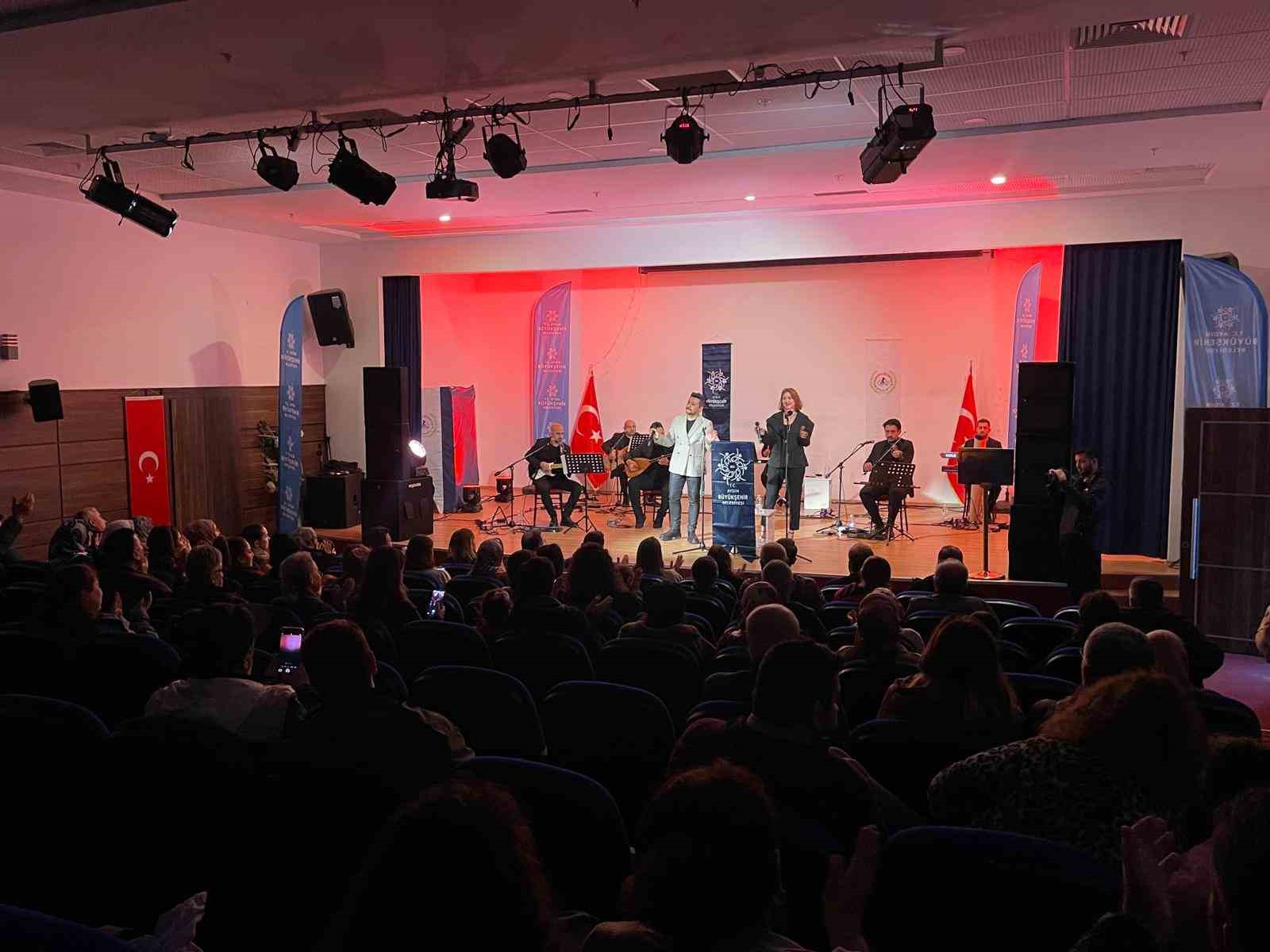 Anadolu ezgileri İncirliova’da gönüllere dokundu
