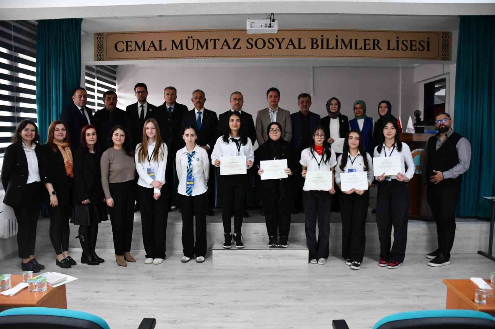 Anadolu Mektebi’nde Sabahattin Ali rüzgarı esti
