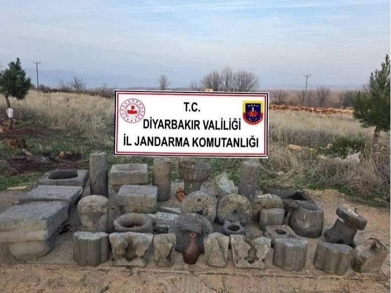 ’Anadolu Mirası Operasyonu’nda 36 adet tarihi obje ele geçirildi
