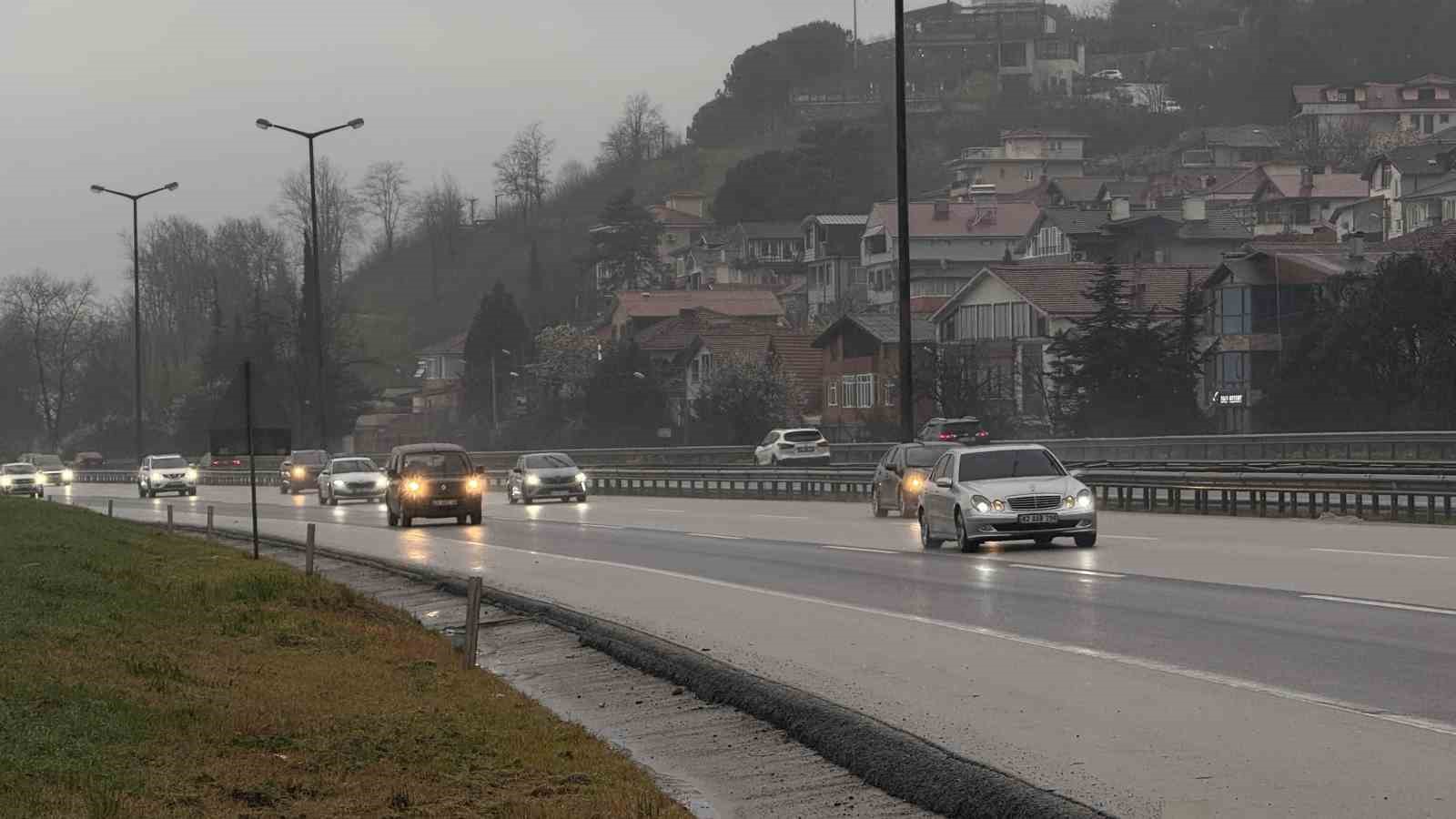 Anadolu Otoyolu’nda bayramın son günü akıcı yoğunluk
