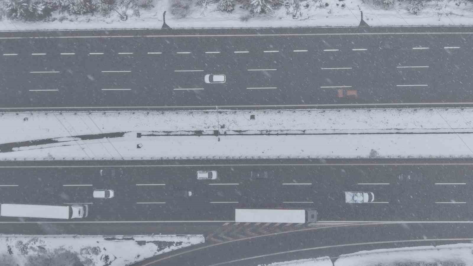 Anadolu otoyolunda kontrollü geçiş sağlanıyor
