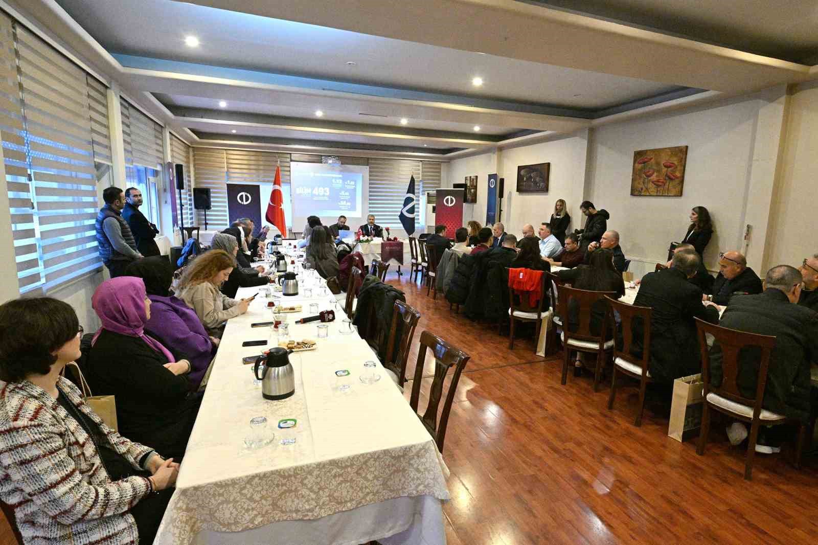 Anadolu Üniversitesi Rektörü Adıgüzel, basın mensuplarıyla buluştu
