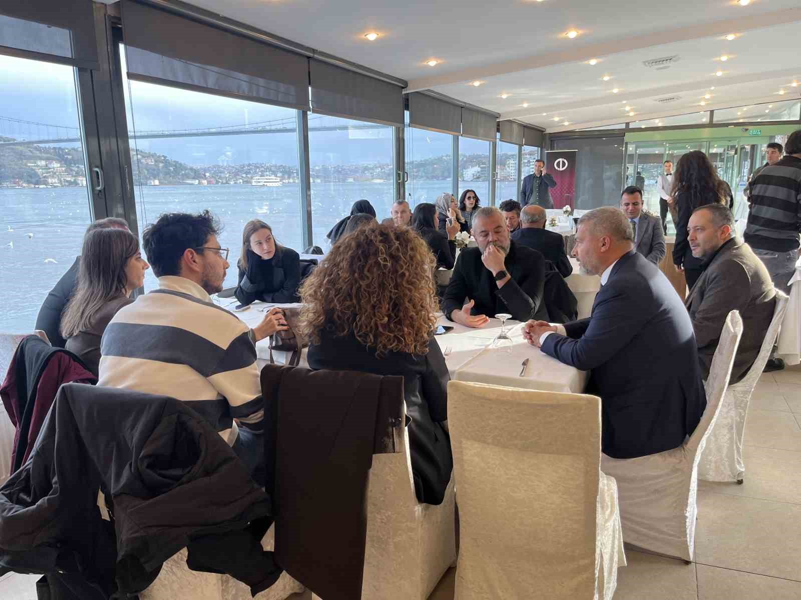 Anadolu Üniversitesi Rektörü Adıgüzel, basın mensuplarıyla buluştu
