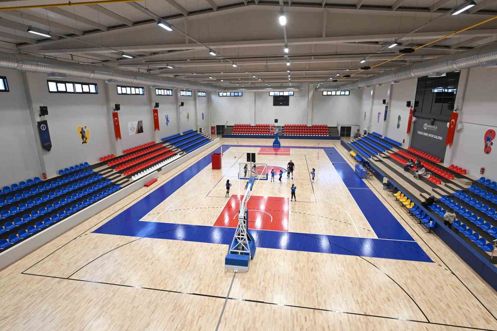 Anadolu Üniversitesi spor altyapısıyla sağlıklı kampüs vizyonunu sürdürüyor
