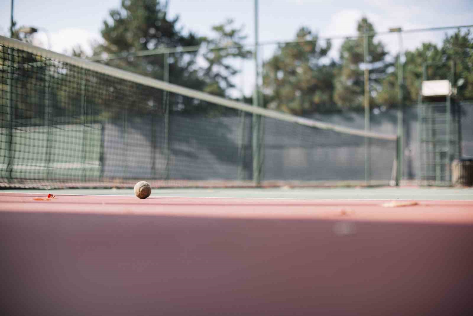 Anadolu Üniversitesi spor altyapısıyla sağlıklı kampüs vizyonunu sürdürüyor
