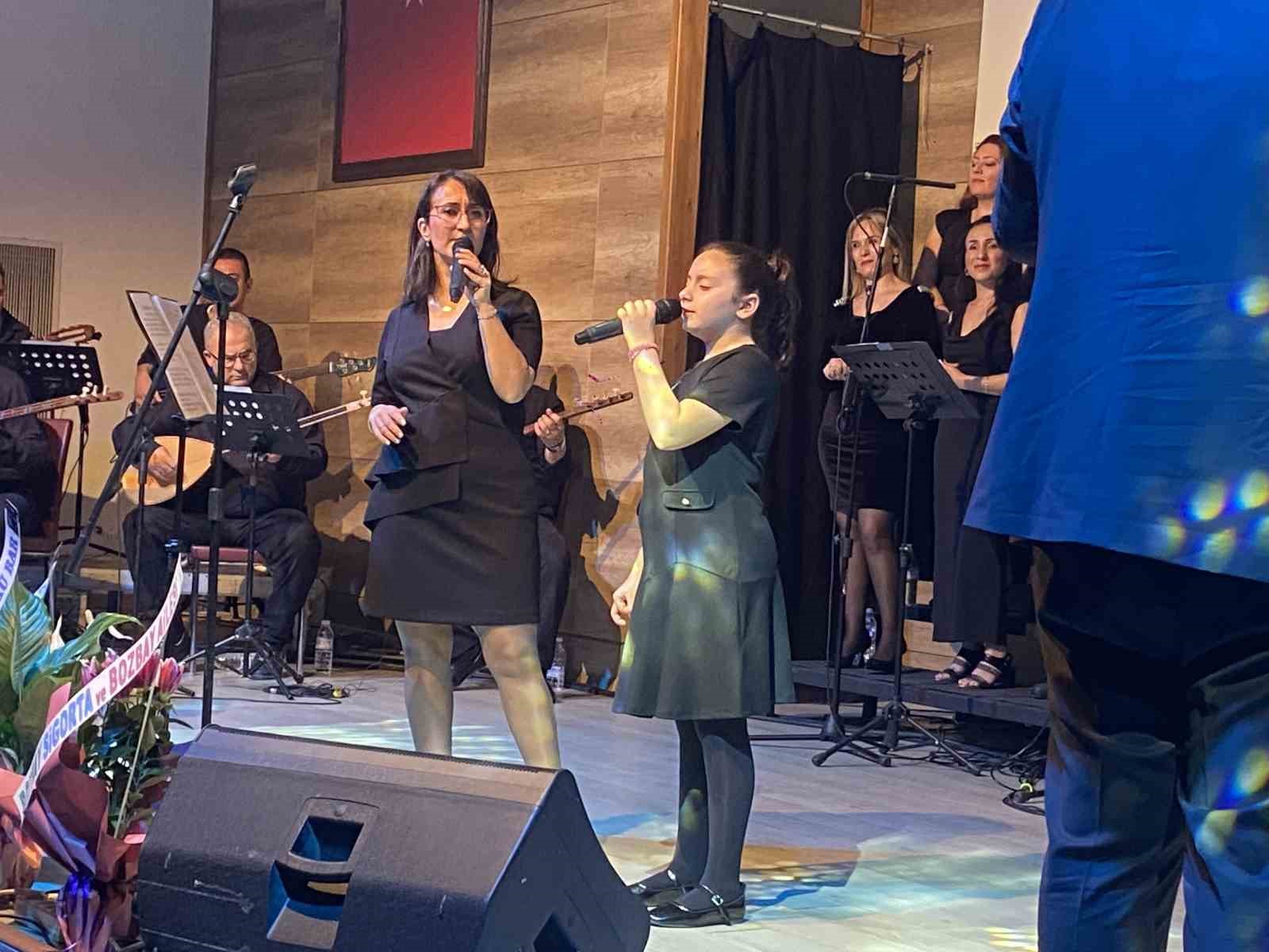 Anadolu’nun ezgileri Alaşehir’de yankılandı
