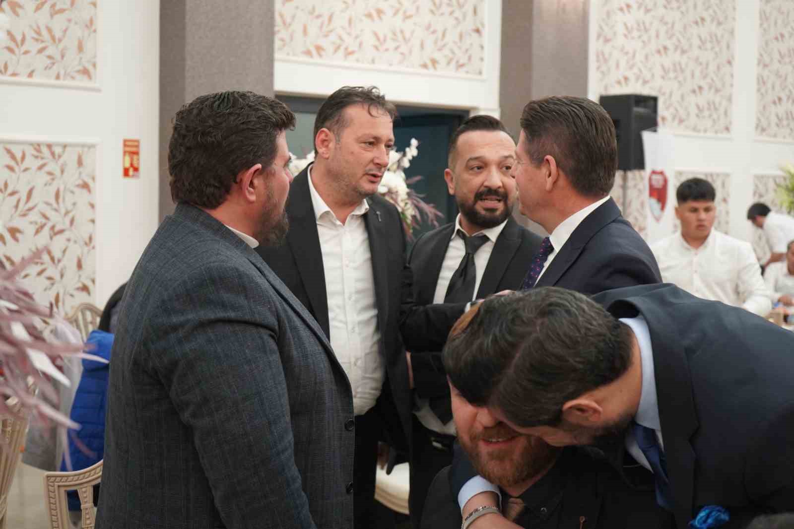Anahtar Partisi Denizli İl Başkanı Sarun İdmanyurdu’nun iftar yemeğine katıldı
