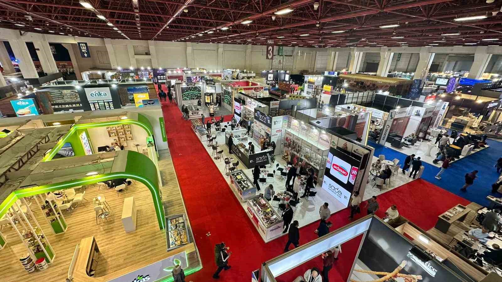 ANFAŞ’TA iki fuar tek çatı altında aynı anda kapılarını açtı
ANFAŞ’TA iki fuar tek çatı altında aynı anda kapılarını açtı