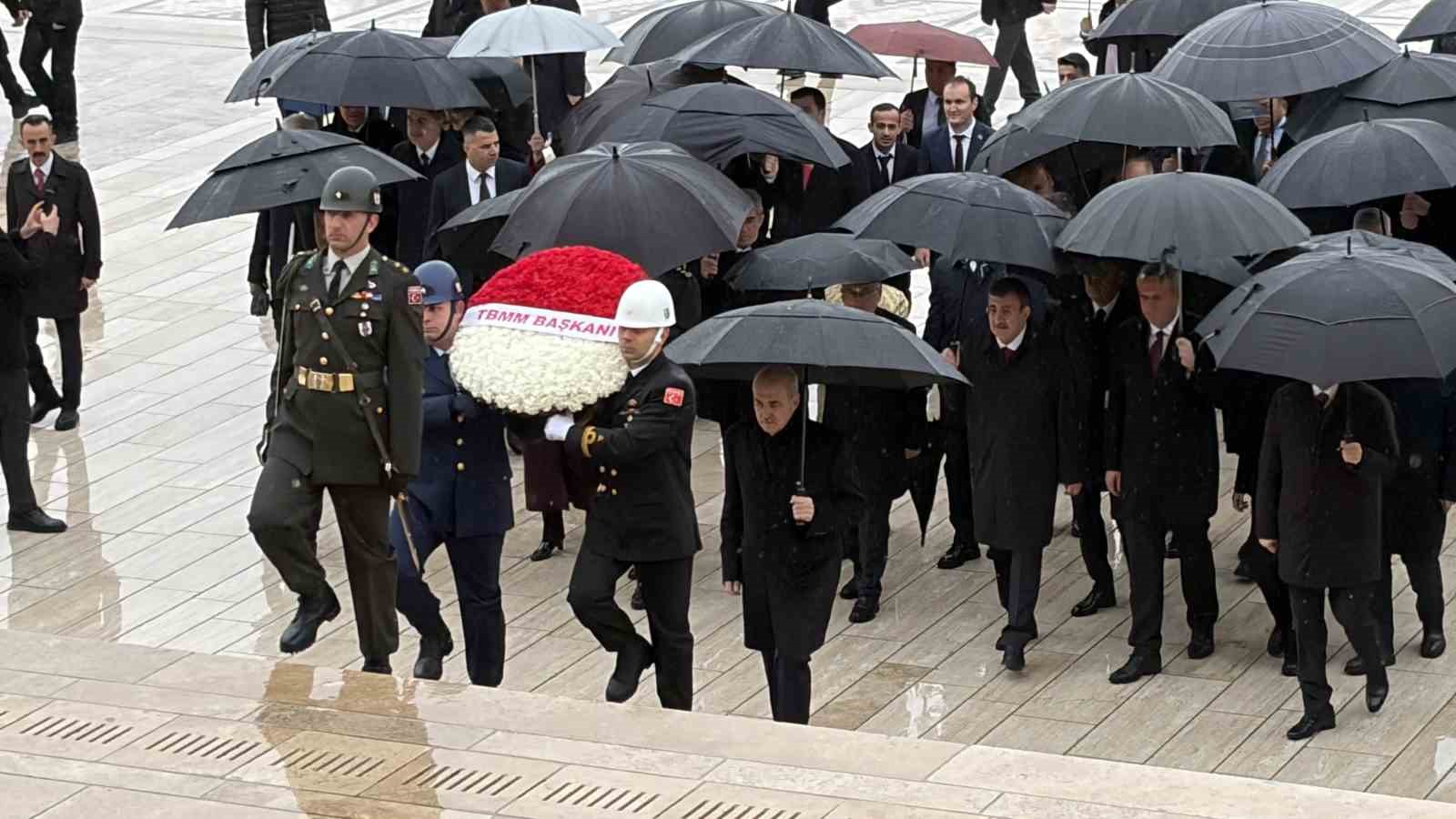 Anıtkabir’de 23 Nisan töreni

