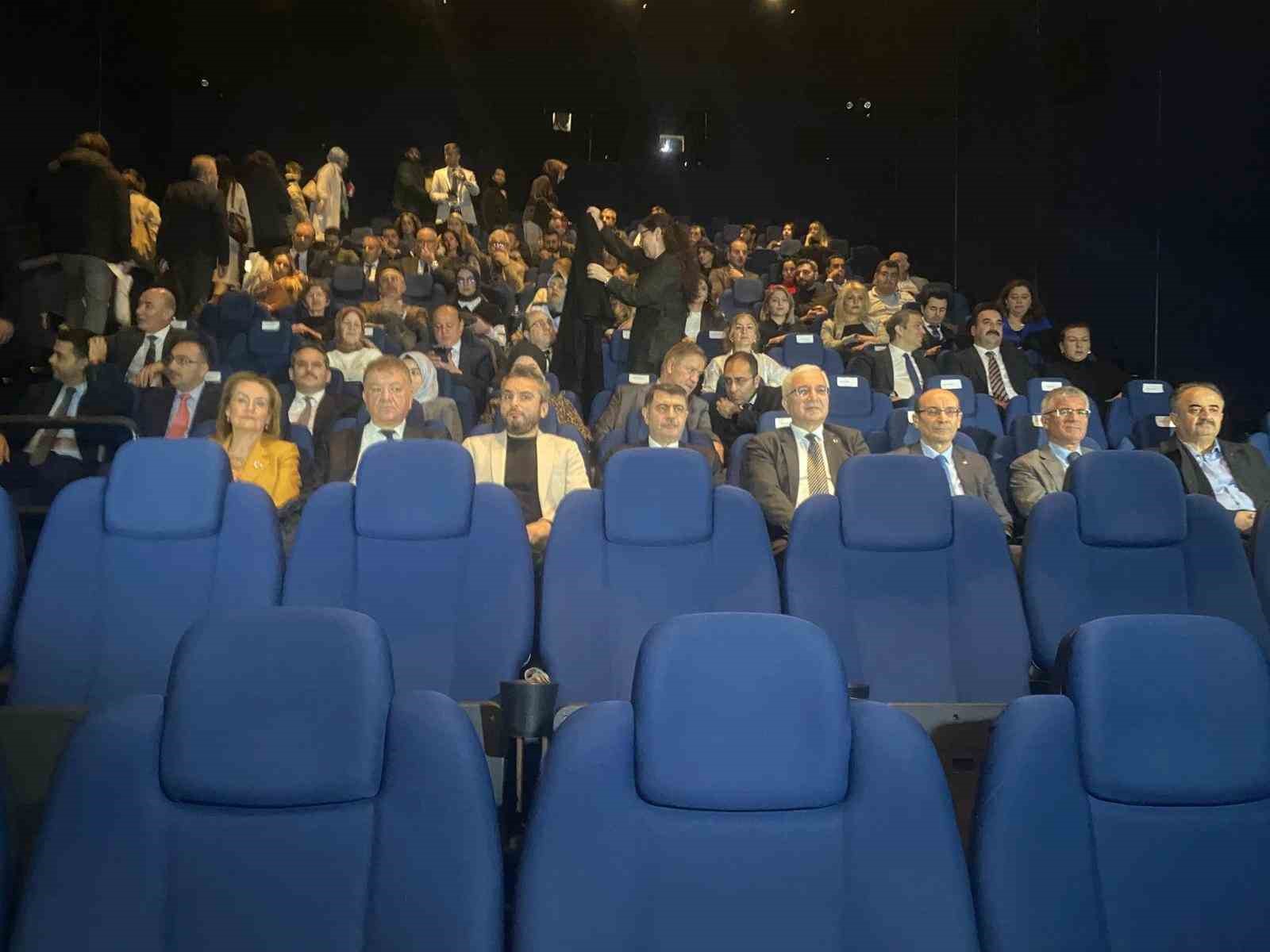 Ankara Valisi Şahin: "Hind Rajab olayı her gün yaşanıyor"
Ankara Valisi Şahin: "Hind Rajab olayı her gün yaşanıyor"