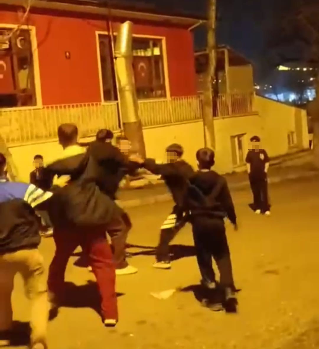 Ankara’da bir çocuğu darp eden 2 çocuk tutuklandı
