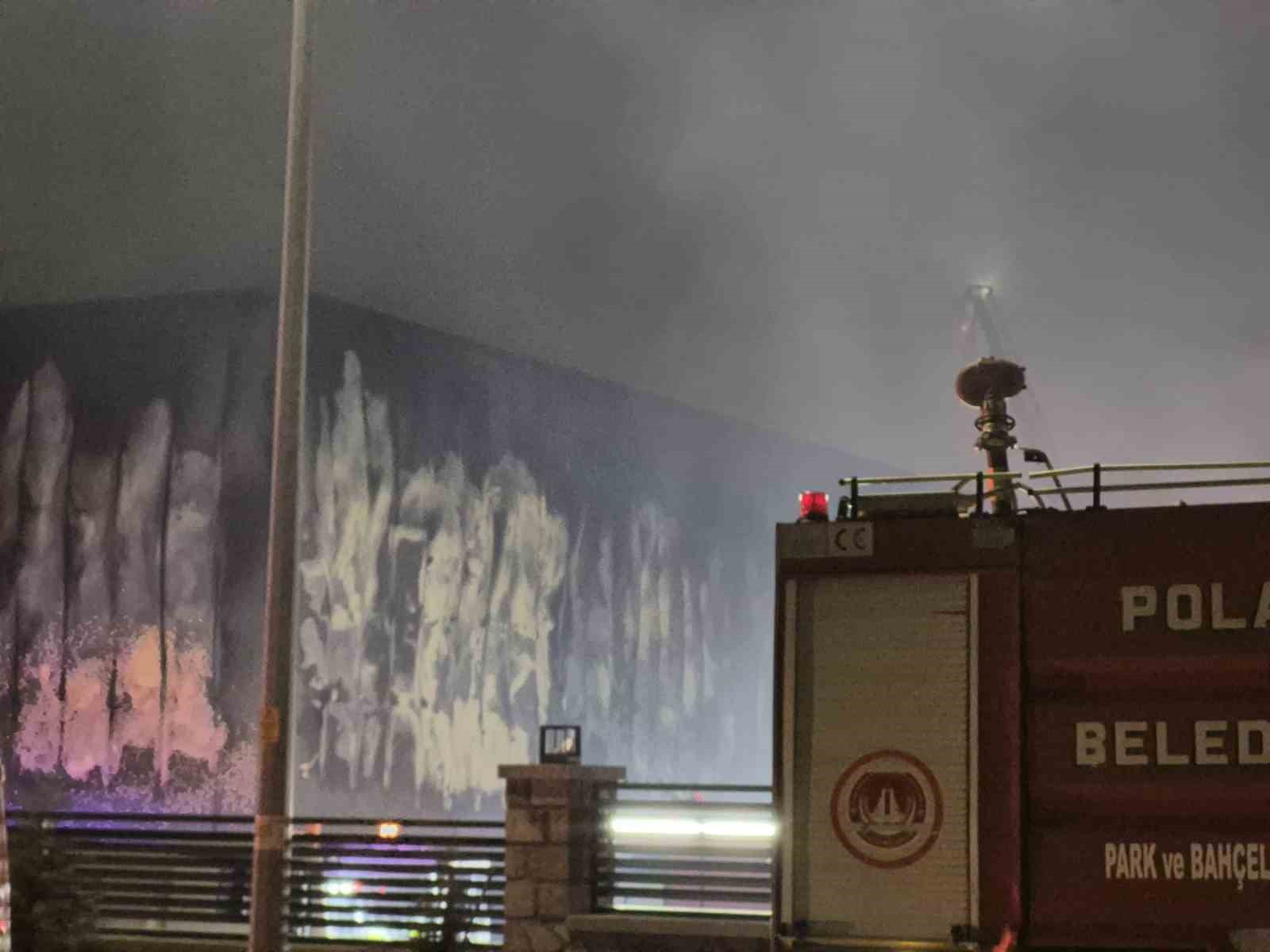 Ankara’da bir ilaç fabrikası çıkan yangın sonrası kullanılamaz hale geldi
