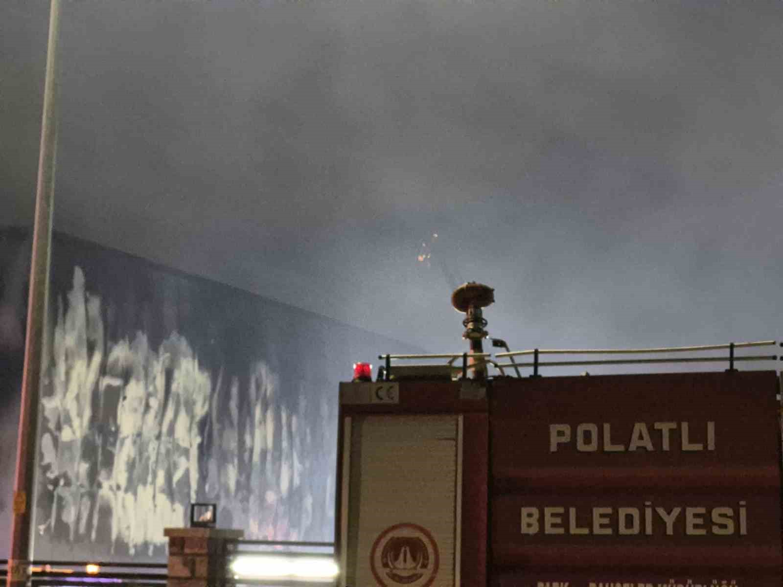 Ankara’da bir ilaç fabrikası çıkan yangın sonrası kullanılamaz hale geldi
