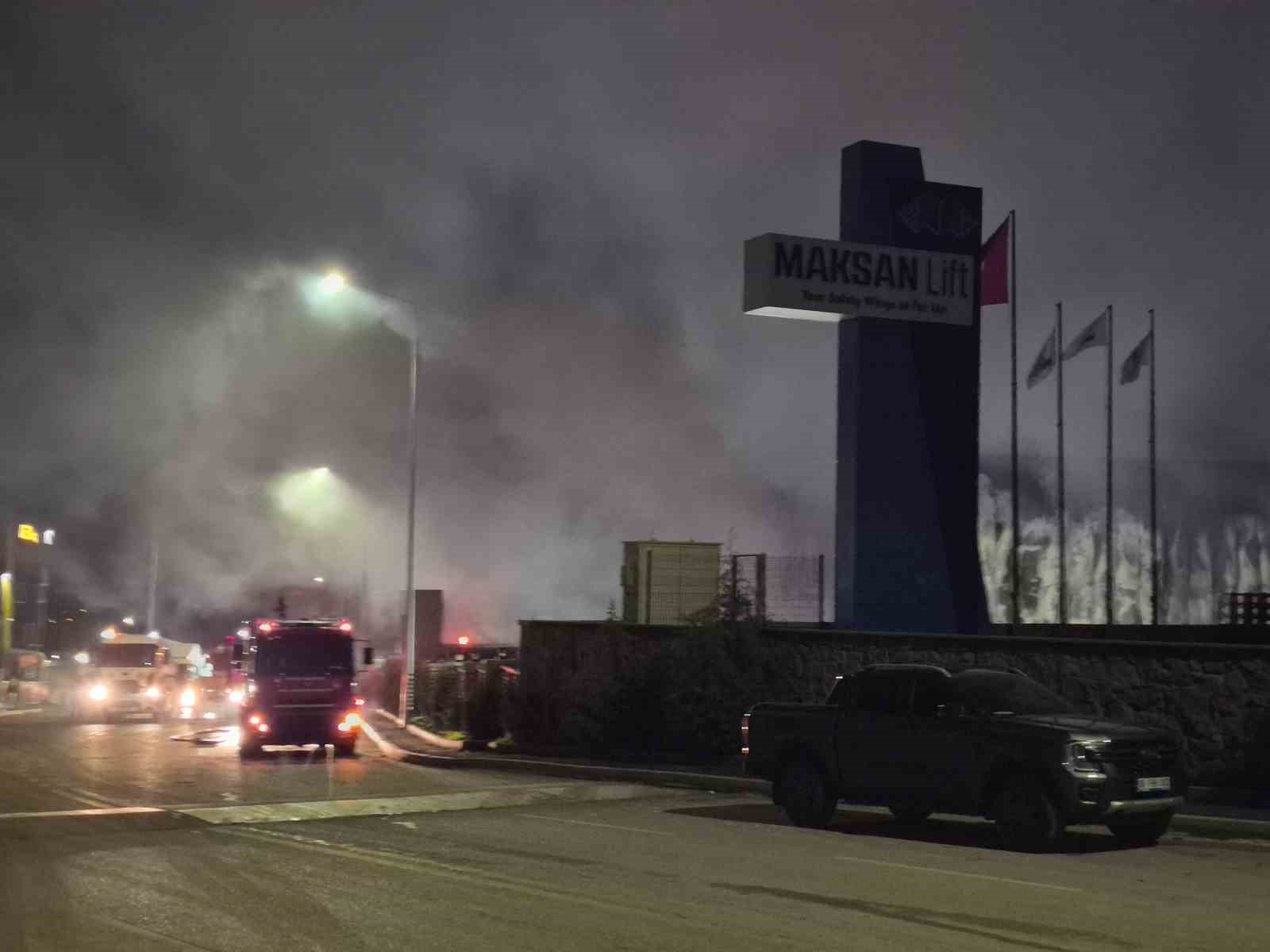 Ankara’da bir ilaç fabrikası çıkan yangın sonrası kullanılamaz hale geldi
