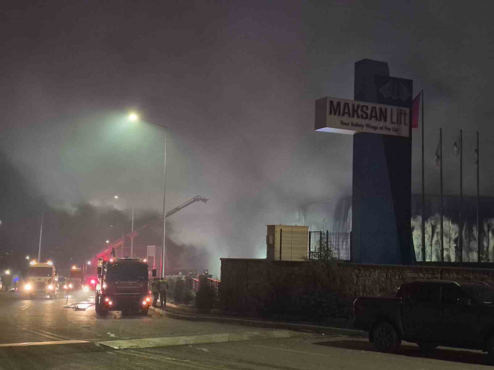 Ankara’da bir ilaç fabrikası çıkan yangın sonrası kullanılamaz hale geldi
