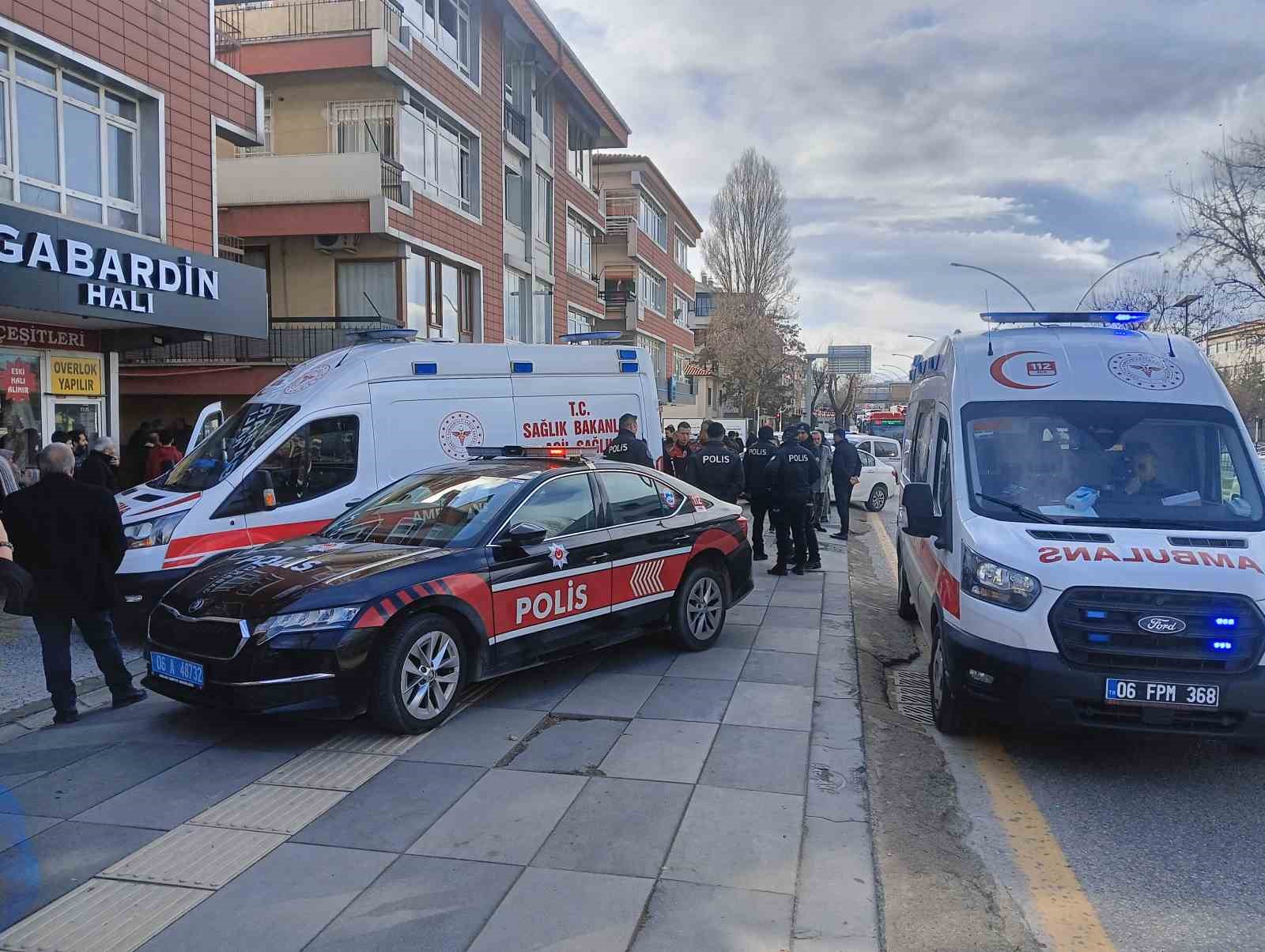 Ankara’da eski damadı tarafından öldürülen kadının komşusu: "Sürekli eve gelip rahatsız ettiğini söylüyordu"
