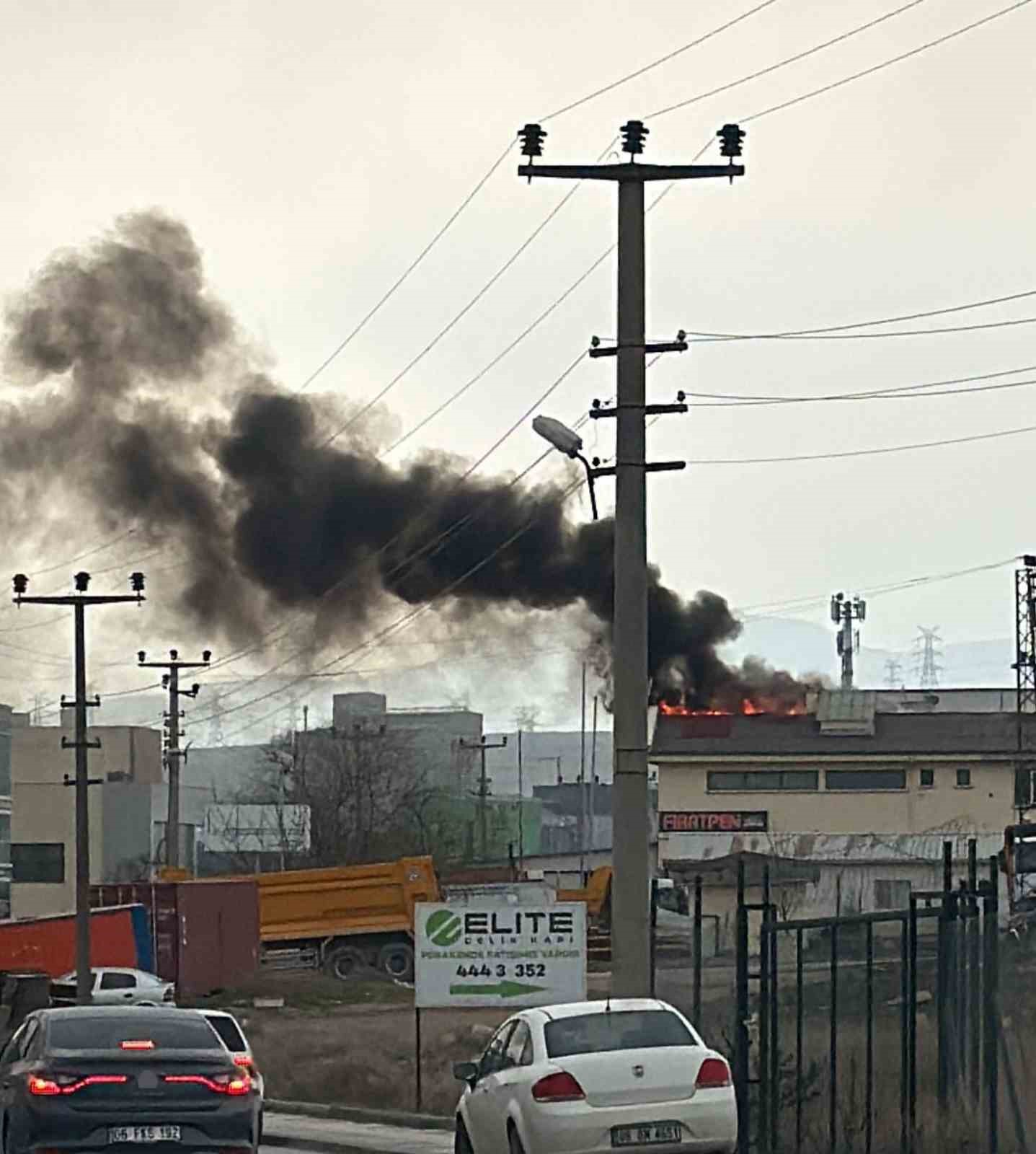 Ankara’da fabrika yangını
