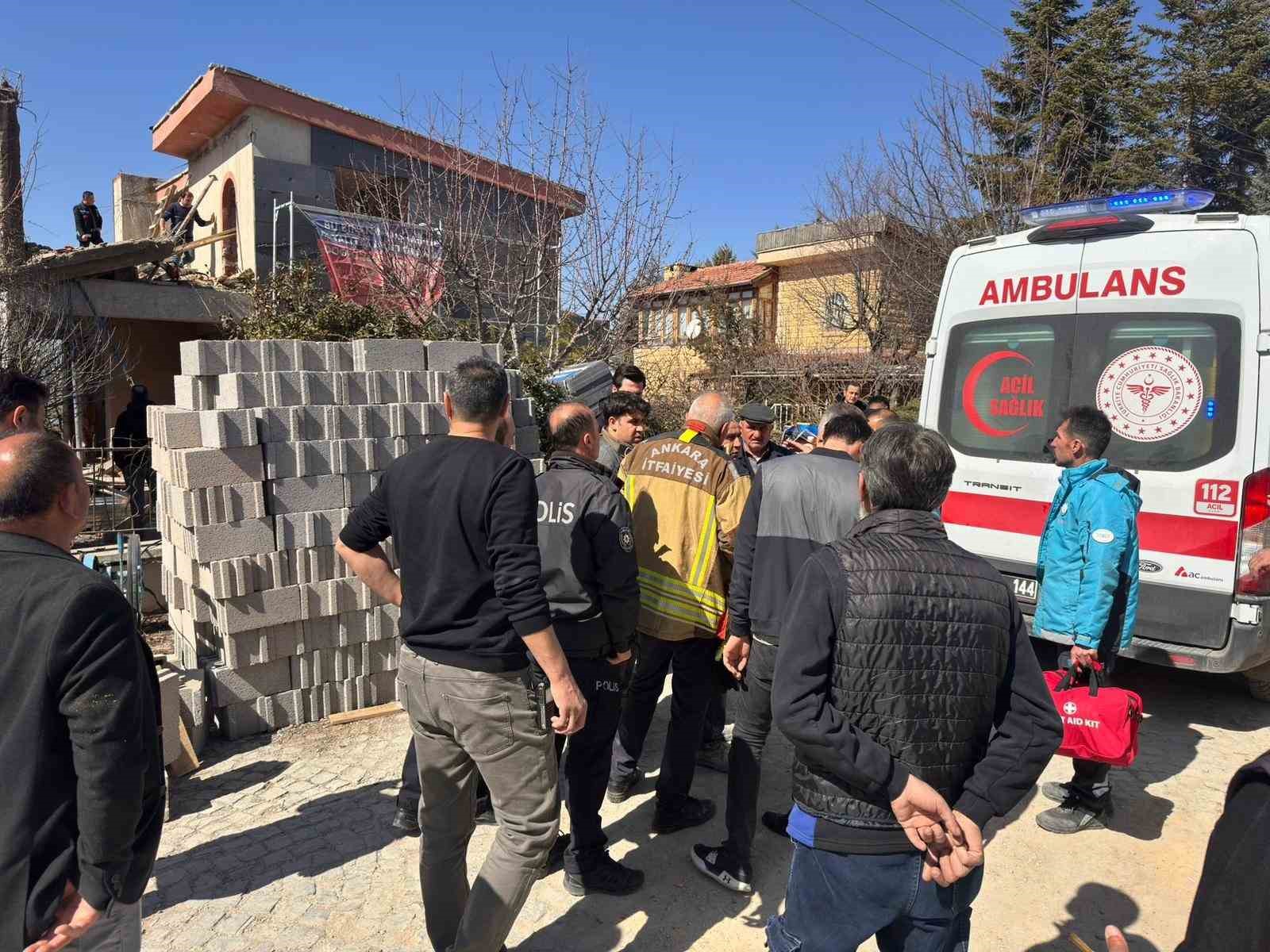 Ankara’da inşaat alanında çökme: 1’i ağır, 2 yaralı
