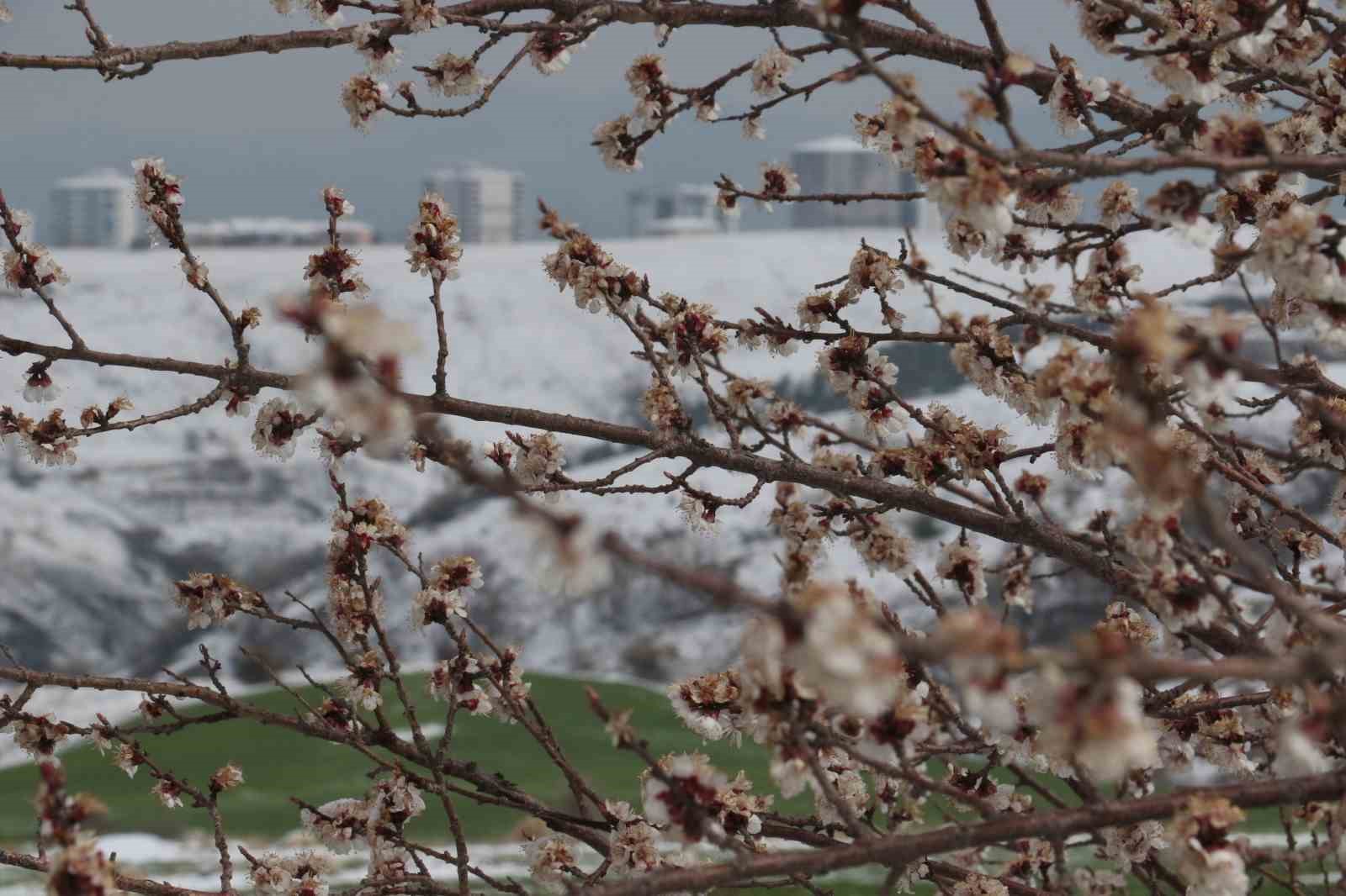 Ankara’da kar manzaraları dronla görüntülendi
