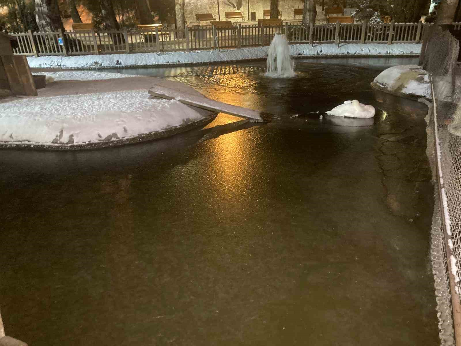 Ankara’da kar yağışının ardından hava sıcaklığı eksi 11 dereceye kadar düştü
