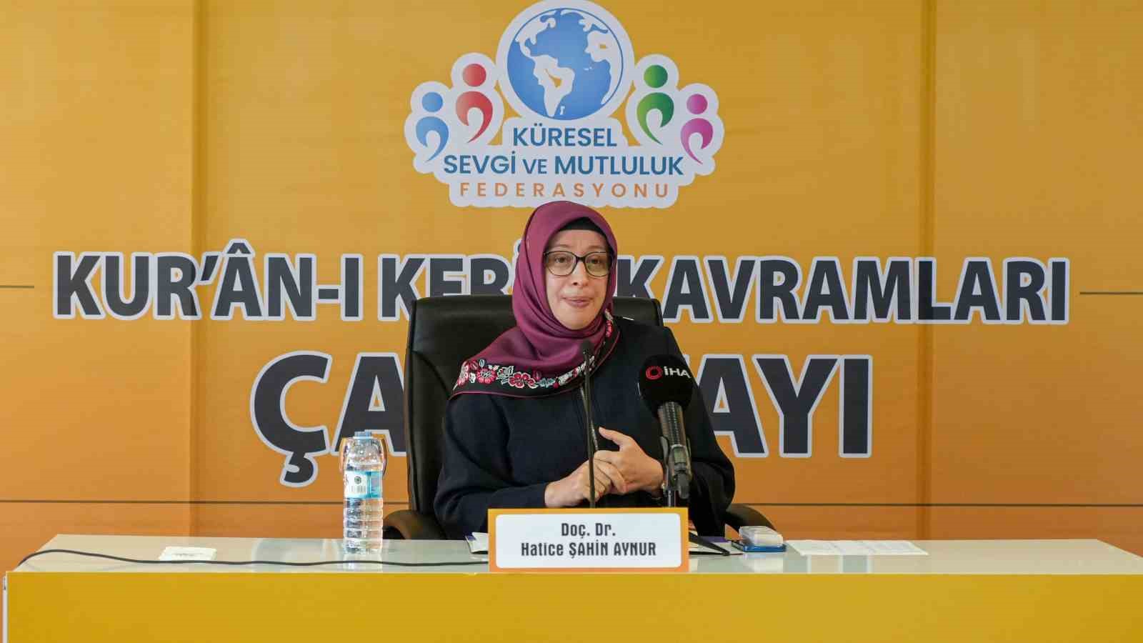 Ankara’da ‘Kur’an-ı Kerim Kavramları’ konulu çalıştay düzenlendi
Ankara’da ‘Kur’an-ı Kerim Kavramları’ konulu çalıştay düzenlendi