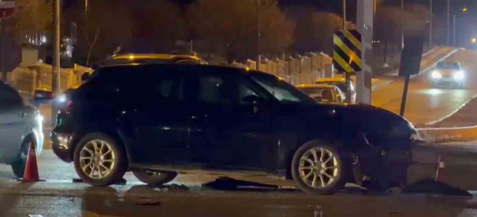 Ankara’da trafik kazası: 2 ölü, 12 yaralı
