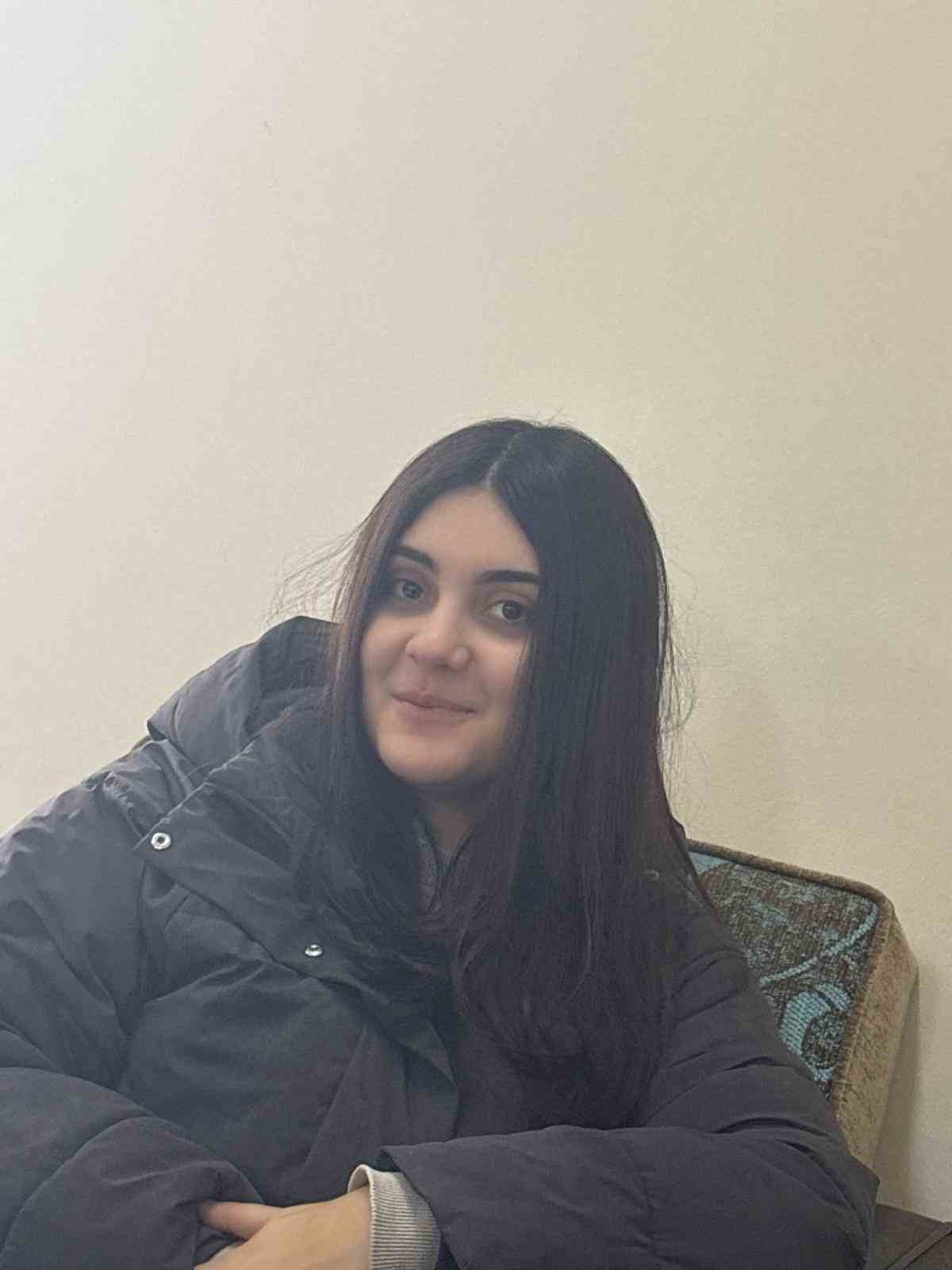 Ankara’da trafik kazasında vefat eden 14 yaşındaki kızın babası: "Makas atarak ilerleyen sürücü yaya geçidinde kızıma çarpmış, kanlar içindeydi"
