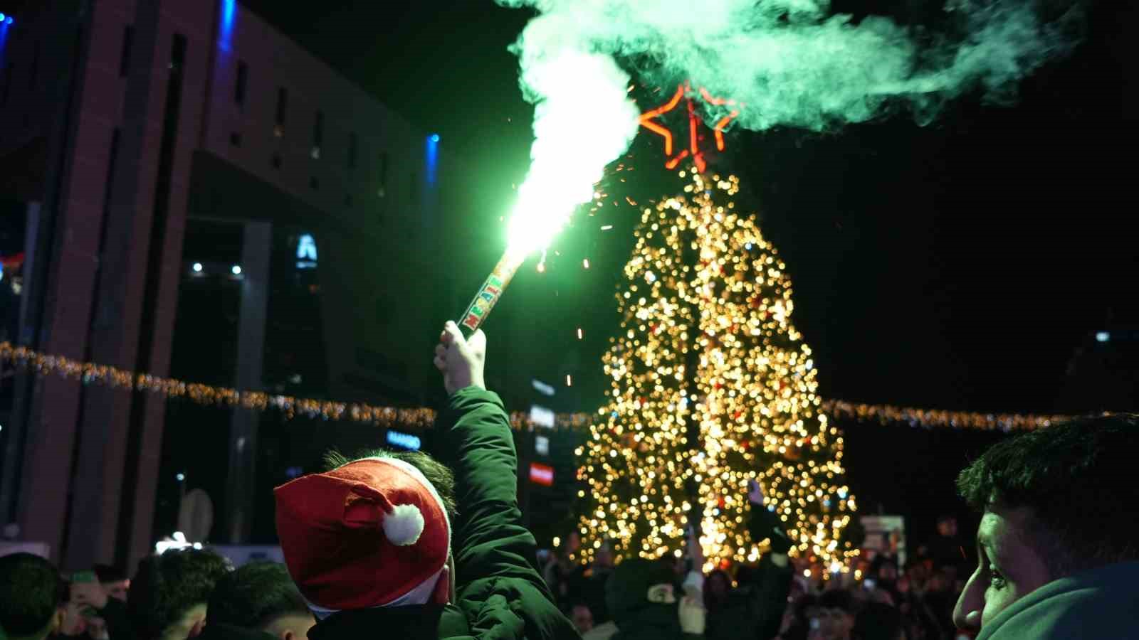 Ankara’da yeni yıl coşkuyla karşılandı
