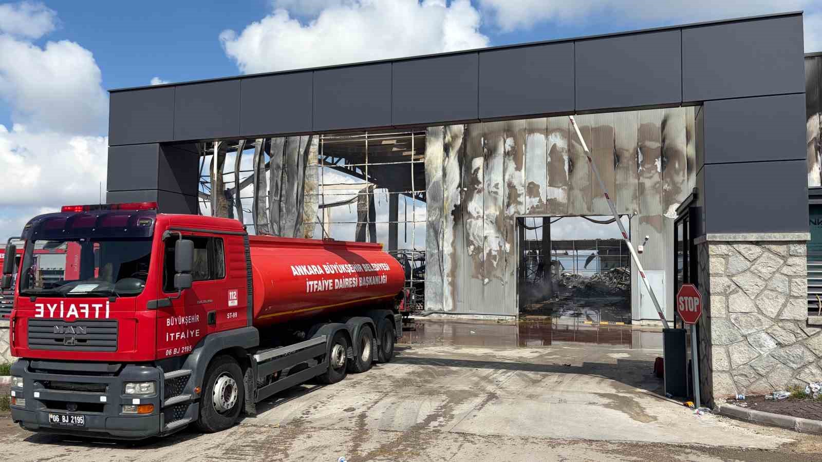 Ankara’daki fabrika yangınının neden olduğu hasar gün aydınlanınca ortaya çıktı
