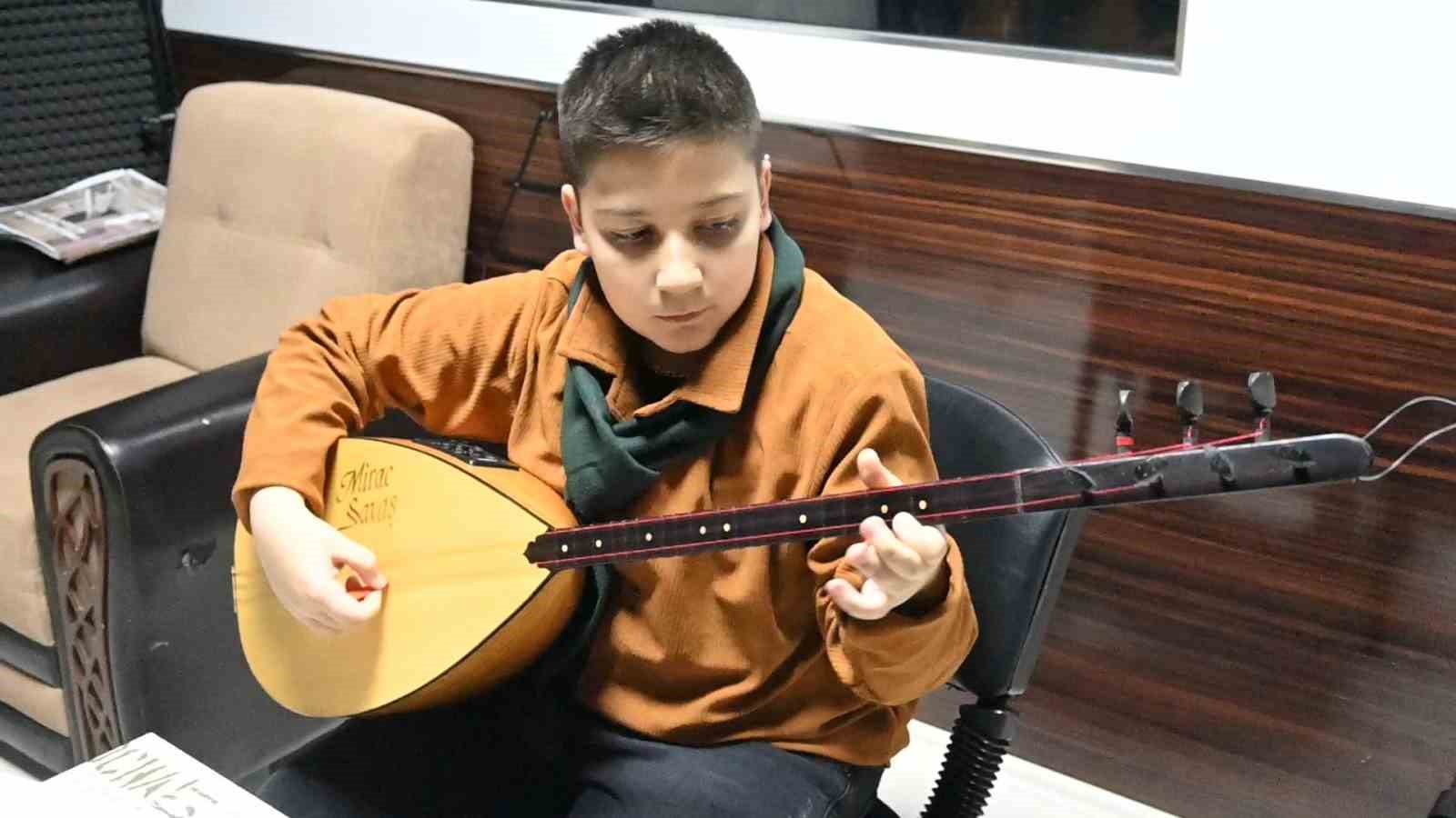 Anne hayal etti, oğlu gerçeğe dönüştürdü
Anne hayal etti, oğlu gerçeğe dönüştürdü