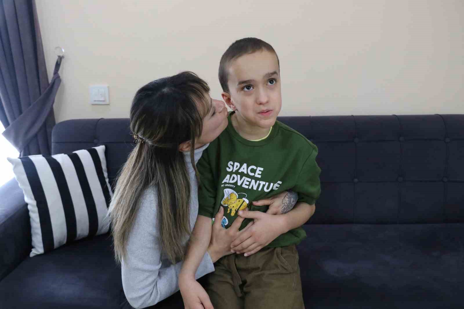 Annenin özel çocuğu için eğitim çırpınışı
