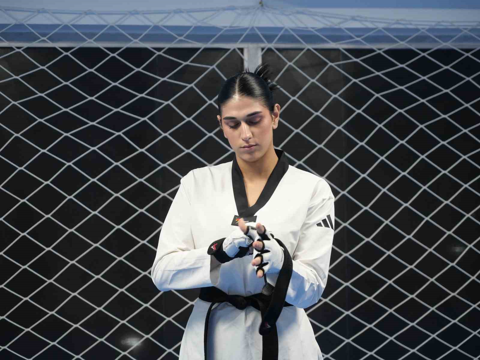 Annesinin yaptırdığı kayıtla başladı, şimdi tatamide altın madalya için ter döküyor
