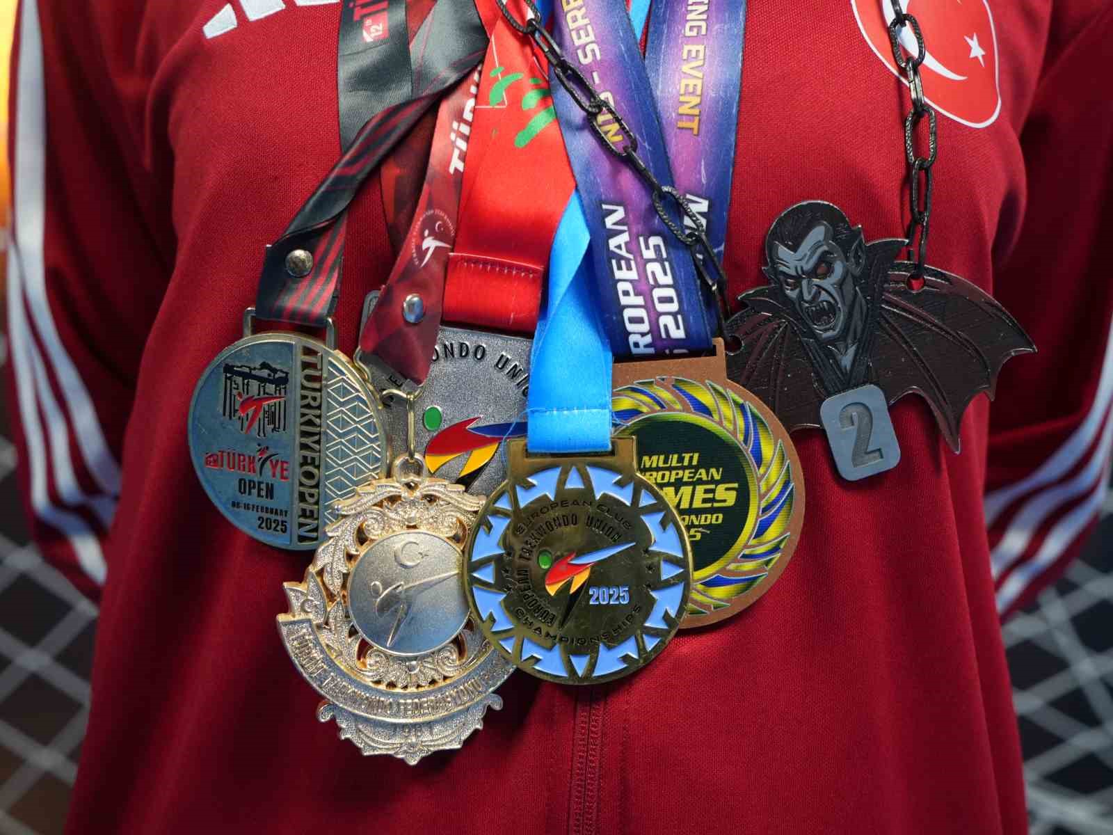 Annesinin yaptırdığı kayıtla başladı, şimdi tatamide altın madalya için ter döküyor
