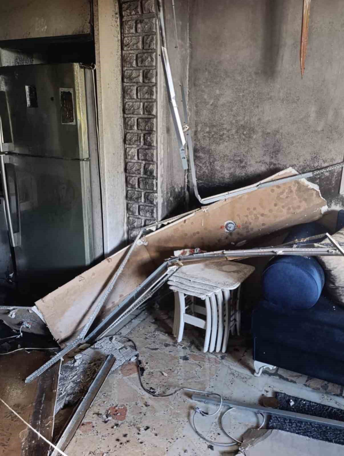 Antakya’da ev yangını
