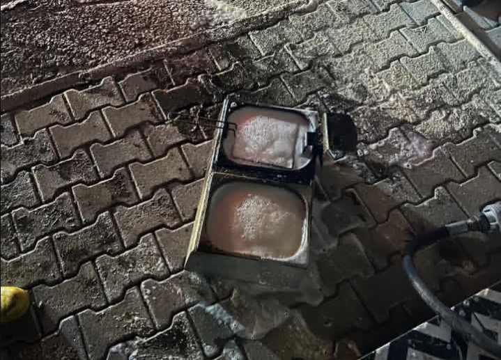 Antakya’da kızartma makinesinden çıkan yangında dönercide alevler yükseldi
