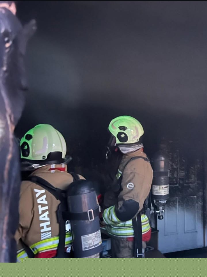 Antakya’da mesken yangını
