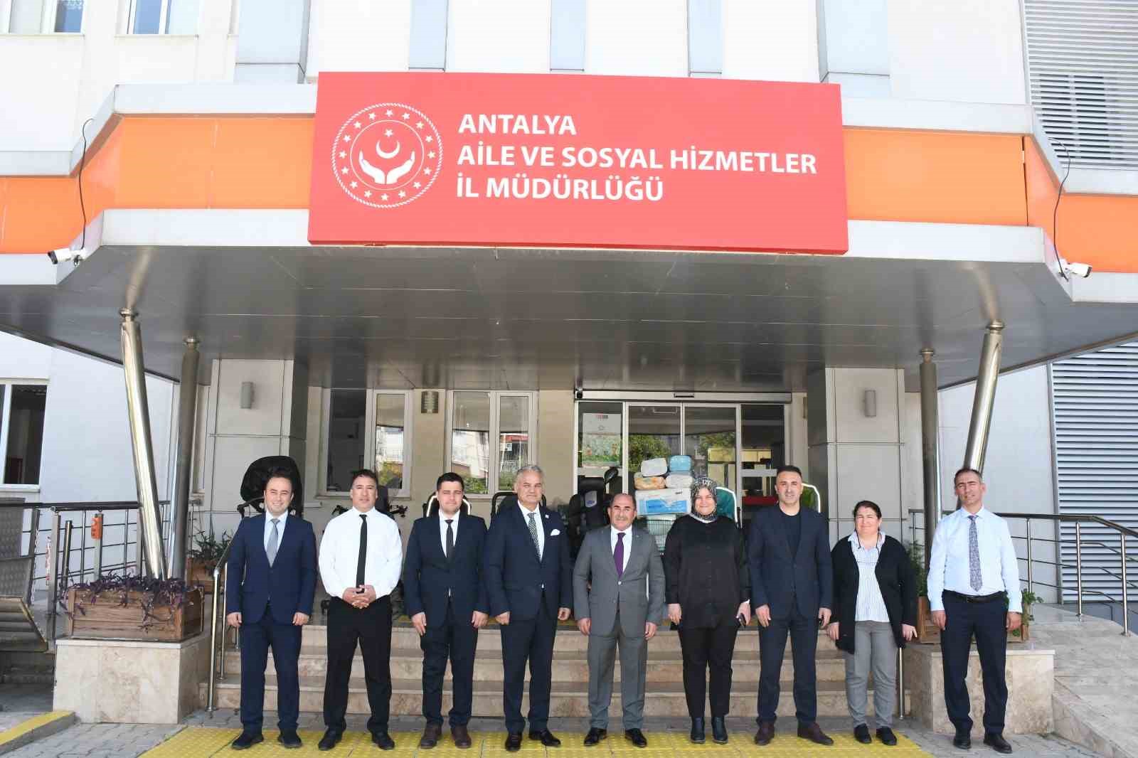 Antalya Aile ve Sosyal Hizmetler İl Müdürlüğüne anlamlı bağış
