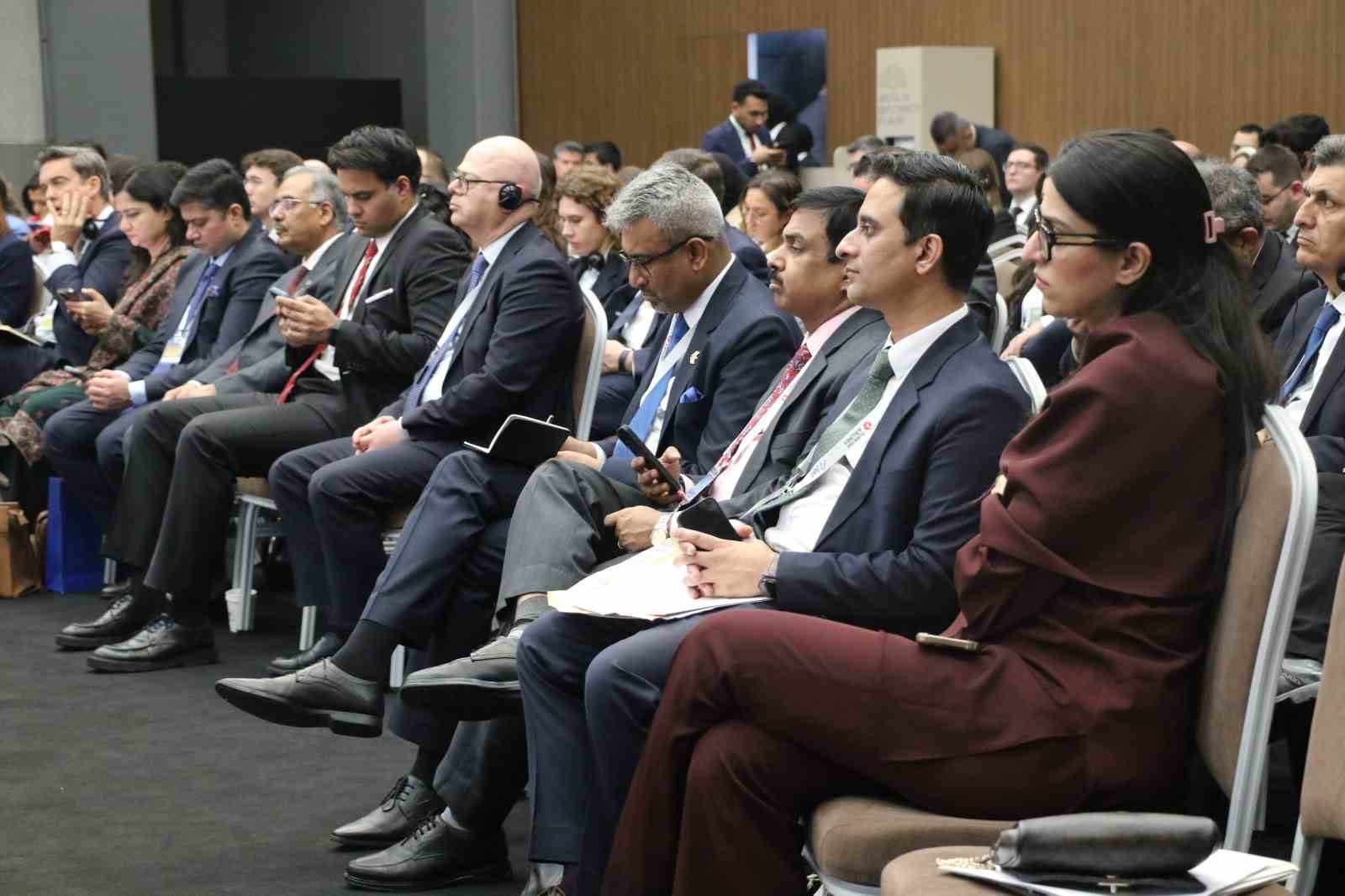 Antalya Diplomasi Forumu’nun Güney Asya oturumunda "Hürmüz Boğazı" mesajı
