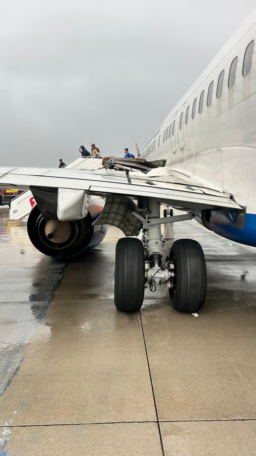 Antalya Havalimanı’nda korkutan kaza ucuz atlatıldı
