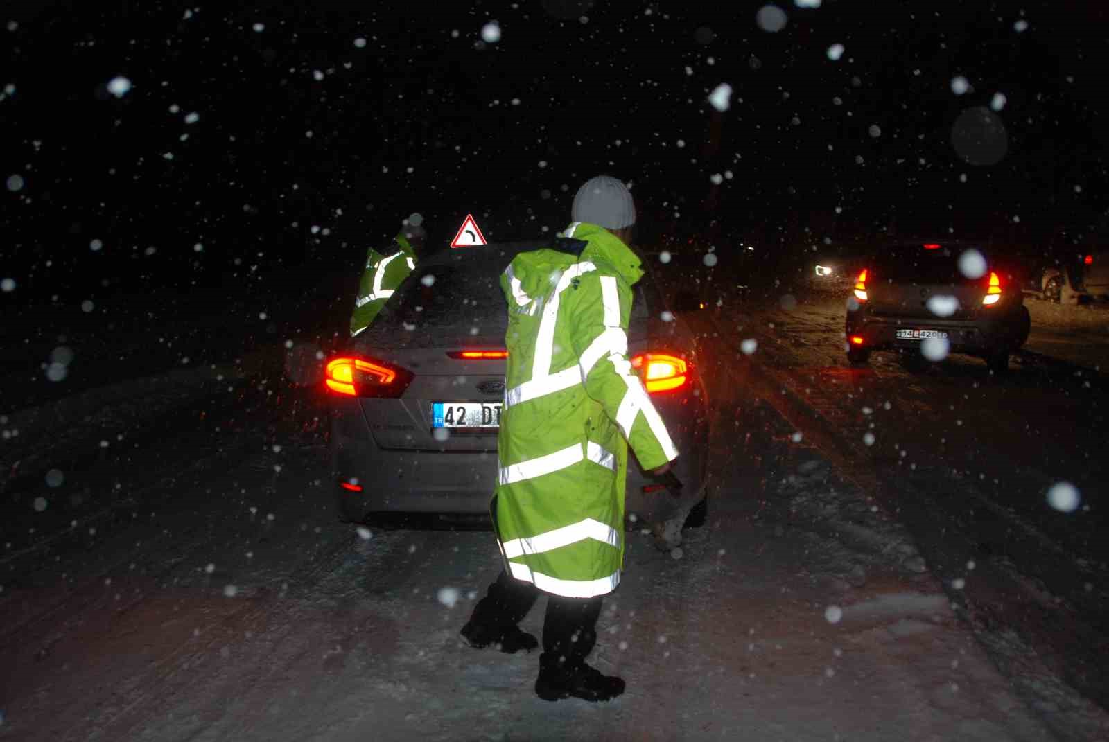Antalya-Konya karayolunda kar yağışı yeniden başladı
