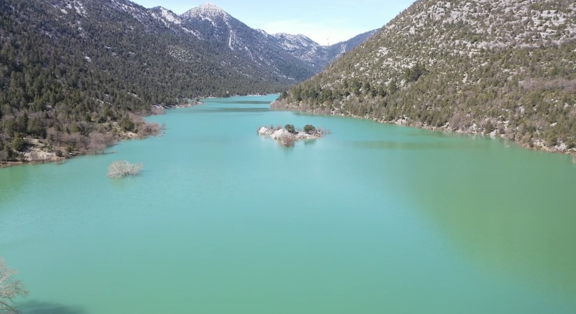 Antalya-Konya karayolunda son durum dron ile görüntülendi: 4 kilometrelik kısım sular altında
