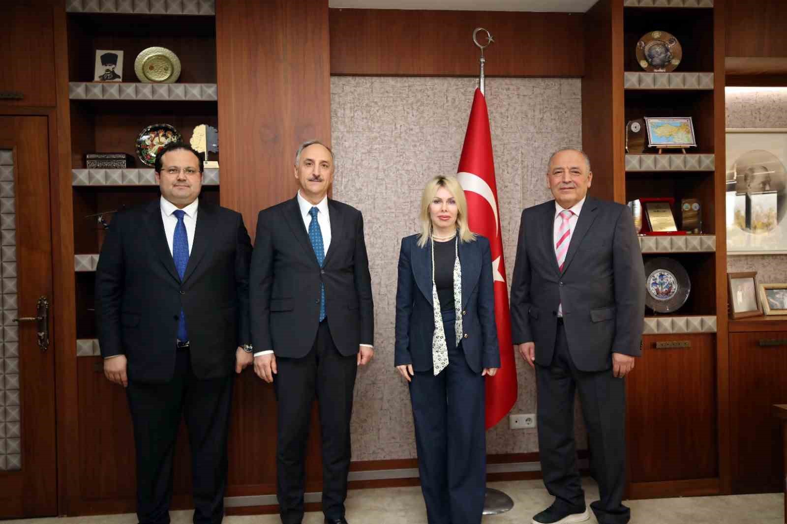 Antalya Teknokent COP 31 sürecinde iş birliğini güçlendiriyor
Antalya Teknokent COP 31 sürecinde iş birliğini güçlendiriyor