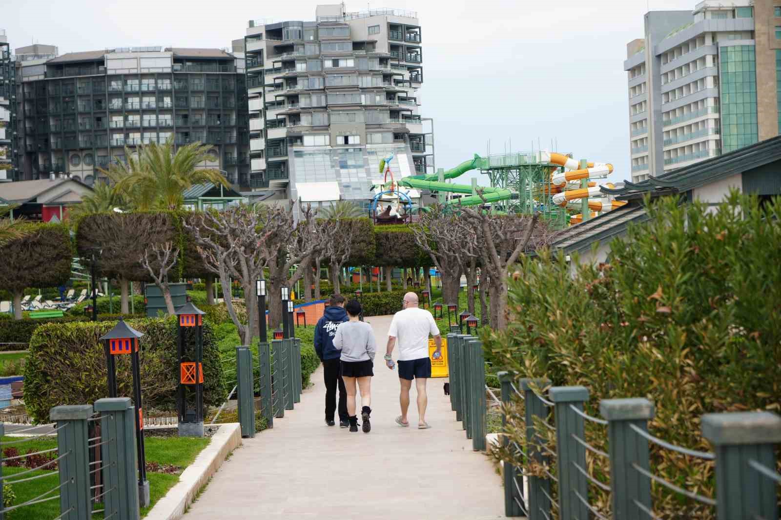 Antalya turizmi bayrama hazır: Otellerde yüzde 100’e yakın doluluk bekleniyor
