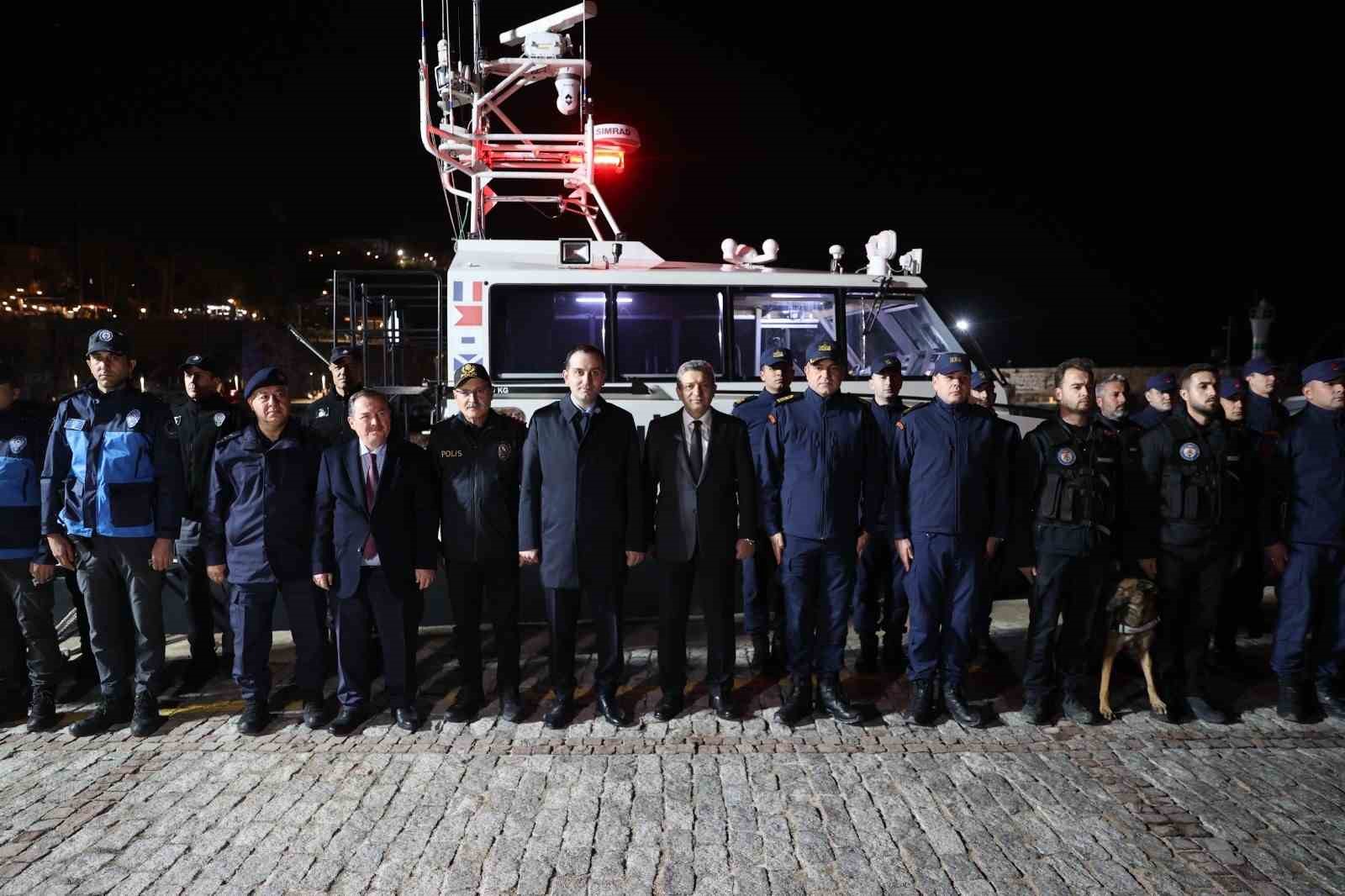 Antalya Valisi Şahin: "Aralık ayında DEAŞ’e yönelik 20 operasyon düzenlendi"
