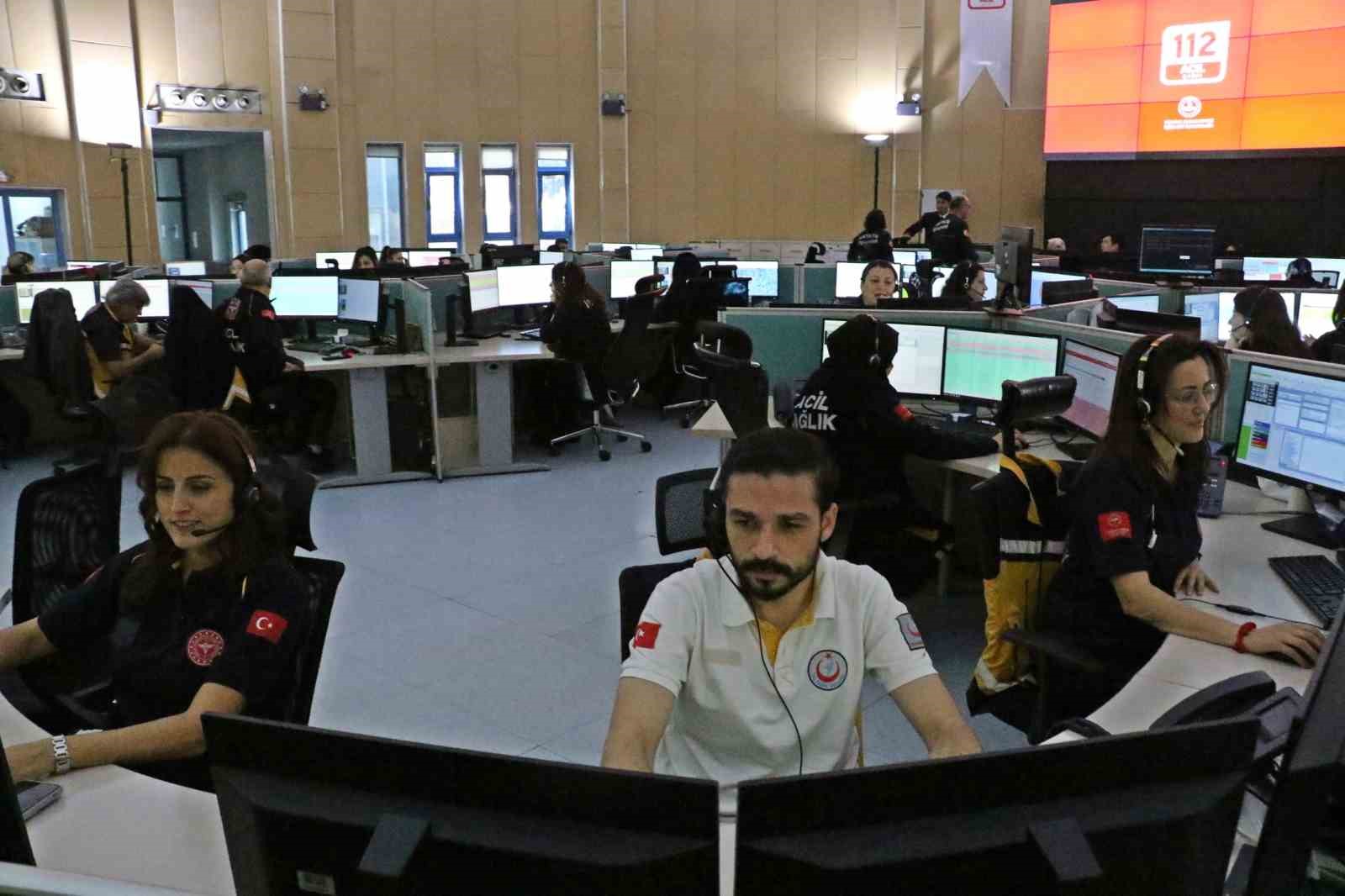 Antalya’da 112 Acil Çağrı Merkezine 2025 yılında 3 milyon çağrı geldi, yüzde 54’ü asılsız çıktı
