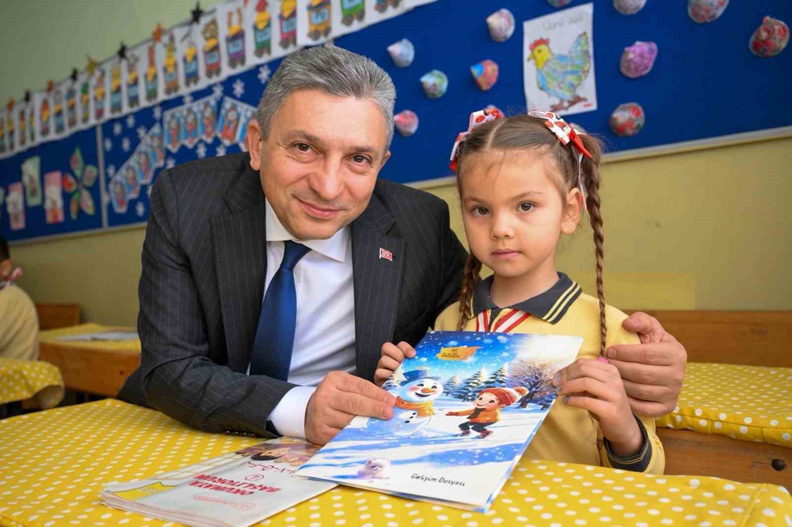 Antalya’da 498 bin 603 öğrenci karne heyecanı yaşadı
